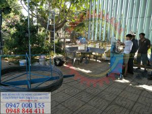 Ảnh 2: đưa máy bẻ đai sắt Cá heo Việt vào xưởng