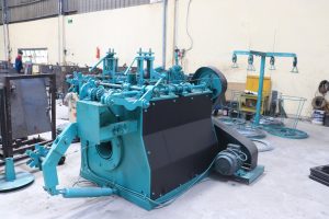 Khách hàng nhận Máy đan kẽm gai  CHK-01 của CHIHO