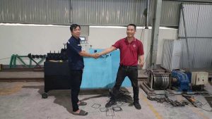 Khách hàng sử dụng máy cơ khí CHIHO