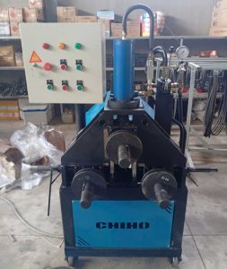 Khách hàng nhận Máy uốn cuộn vòng tròn của CHIHO