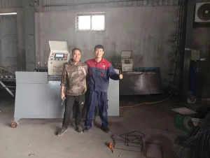 Khách hàng nhận Máy bẻ đai sắt tự động Cá Heo Việt CHIHO – CHV01 Pro của CHIHO