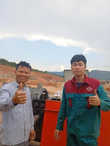 Khách hàng nhận Máy bẻ đai sắt tự động Cá Heo Việt CHIHO – CHV01 của CHIHO