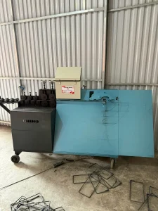 Khách hàng nhận Máy bẻ  đai sắt tự động Cá Heo Việt Cao Cấp CHIHO  – CHV02 của CHIHO