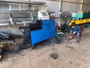Khách hàng nhận Máy bẻ đai sắt tự động Cá Heo Việt CHIHO – CHV-S của CHIHO