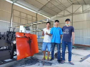 Khách hàng nhận Máy bẻ đai sắt tự động Cá Heo Việt CHIHO – CHV01 của CHIHO