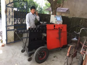 Khách hàng nhận Máy bẻ đai sắt tự động Cá Heo Việt CHIHO – CHV01 của CHIHO