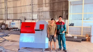 Khách hàng nhận Máy bẻ đai sắt CNC Servo CH12 – bẻ sắt phi 6 đến phi 12 của CHIHO